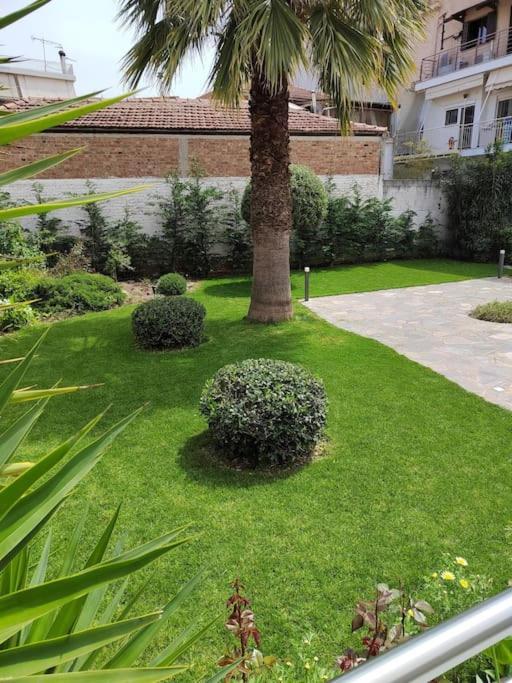 Cosy House With Garden Apartment Волос Екстериор снимка