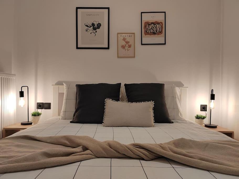 Cosy House With Garden Apartment Волос Екстериор снимка