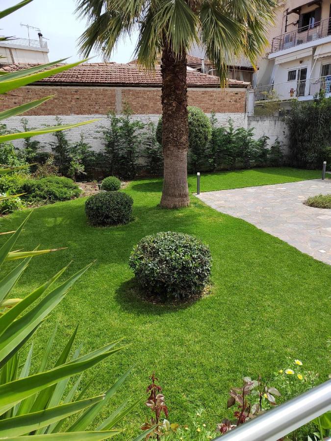 Cosy House With Garden Apartment Волос Екстериор снимка