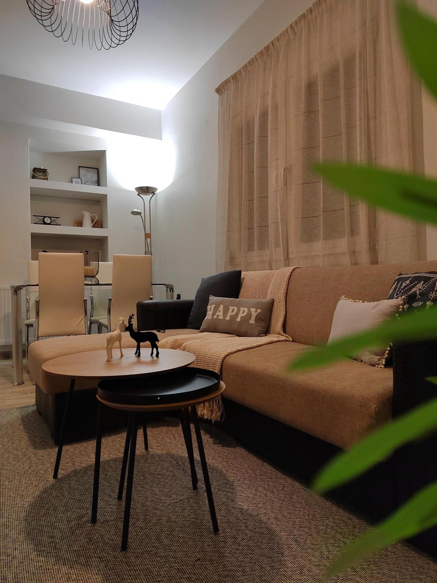 Cosy House With Garden Apartment Волос Екстериор снимка