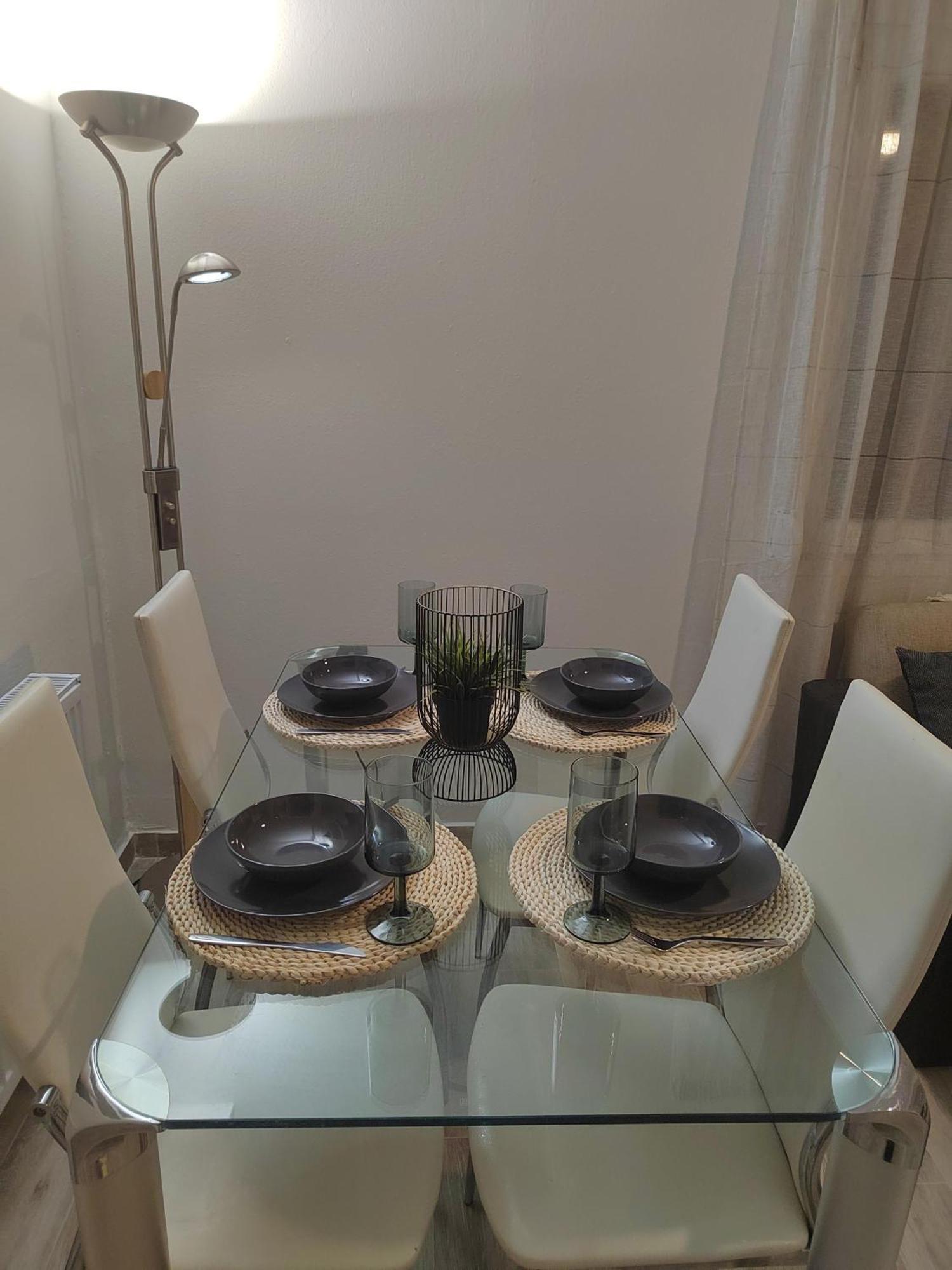 Cosy House With Garden Apartment Волос Екстериор снимка