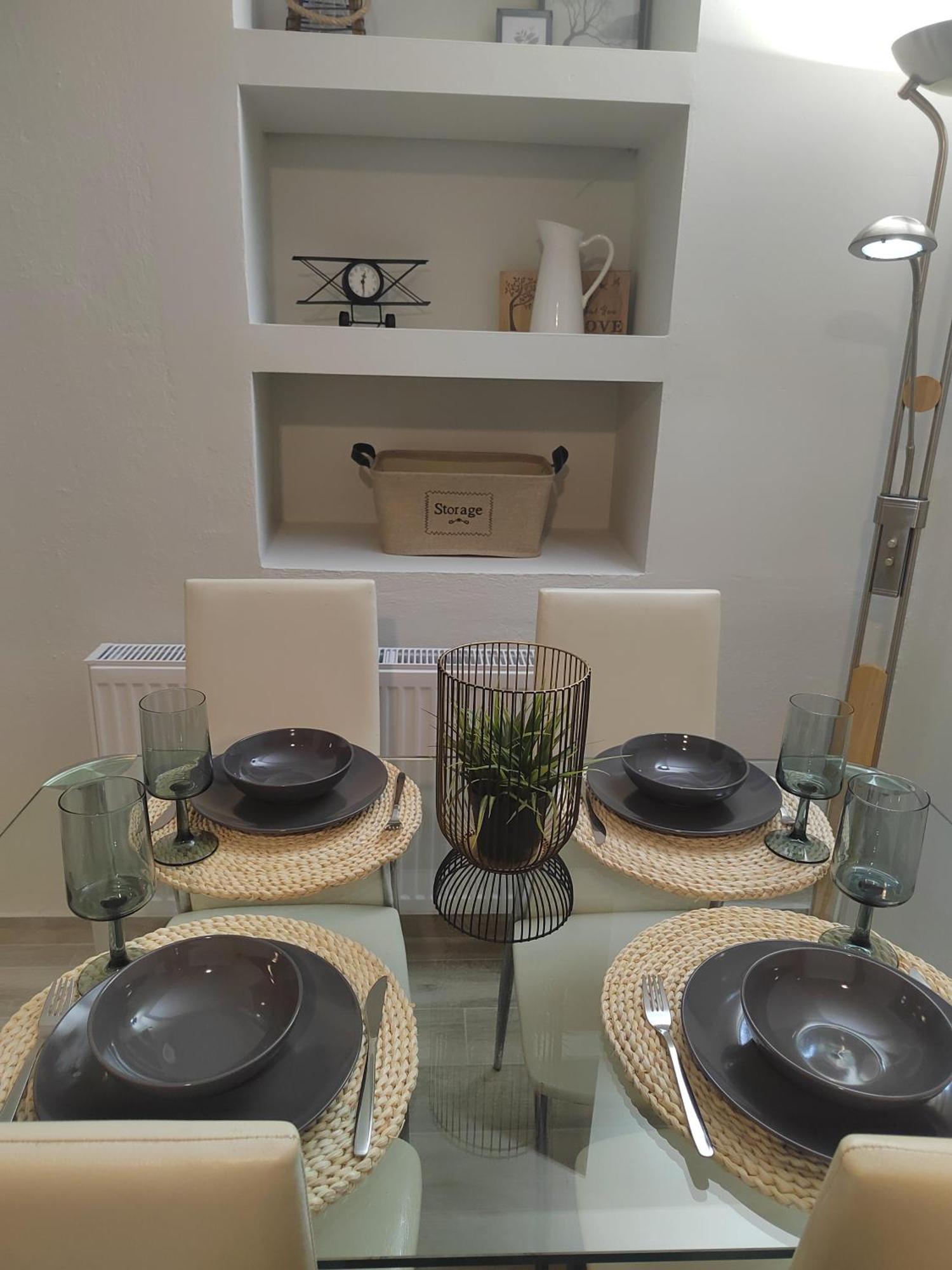 Cosy House With Garden Apartment Волос Екстериор снимка
